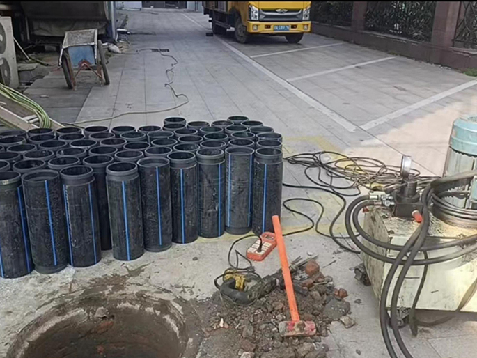 犍为PE置换管厂家 DN315置换管 非开挖管短管置换